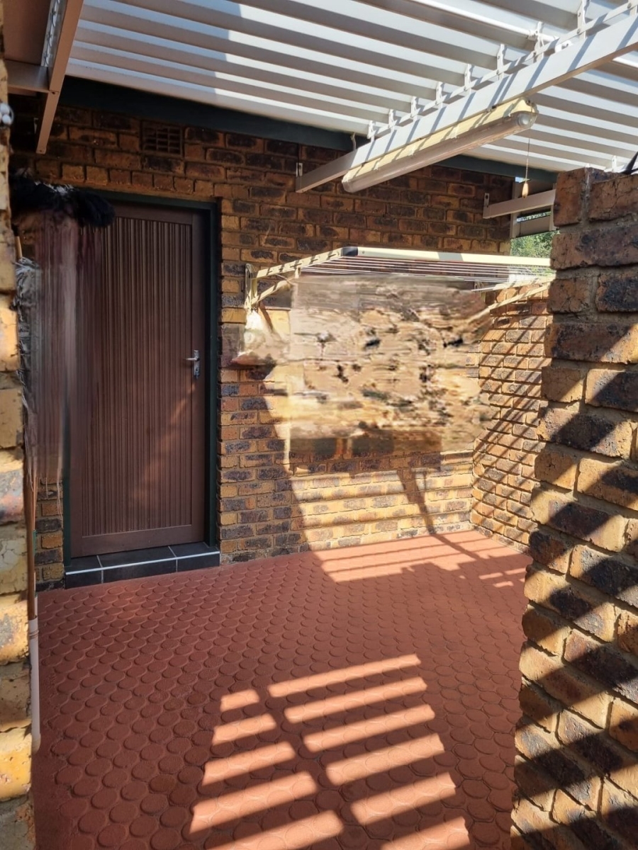 3 Bedroom Property for Sale in Vaalpark Free State